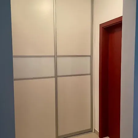 Aurelia Apartment *
